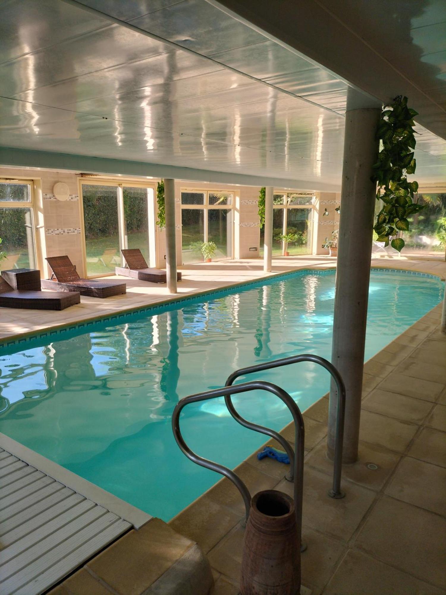 Au Charme Du Lac Espace Bien Etre Et Piscine Chauffe Proche Parc Et Restaurant Du Casino Forges-les-Eaux Bagian luar foto